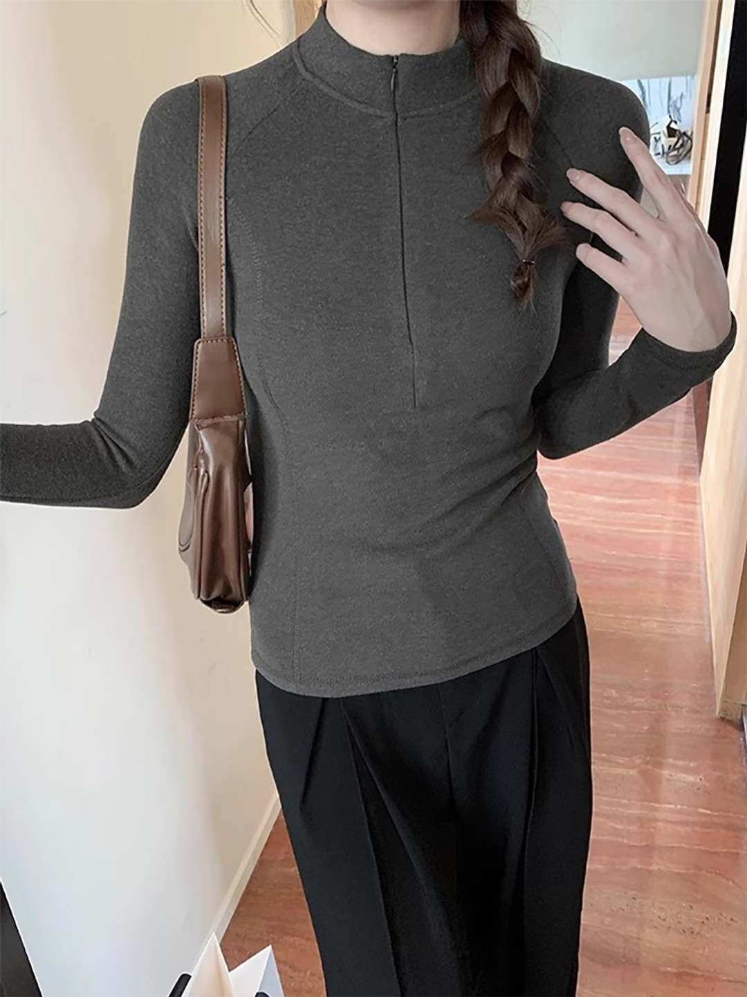 

StyleCast x Revolte Solid High Neck Raglan Sleeves Fitted Top, Grey