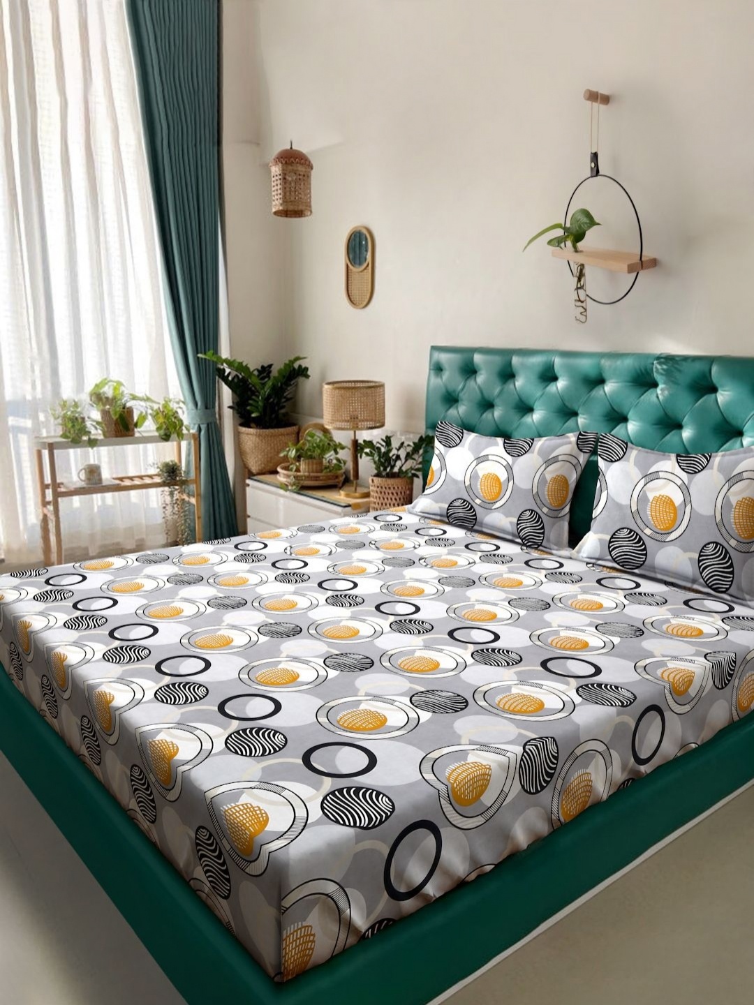 

HOSTA HOMES Grey & Yellow Geometric 300 TC King Bedsheet with 2 Pillow Covers