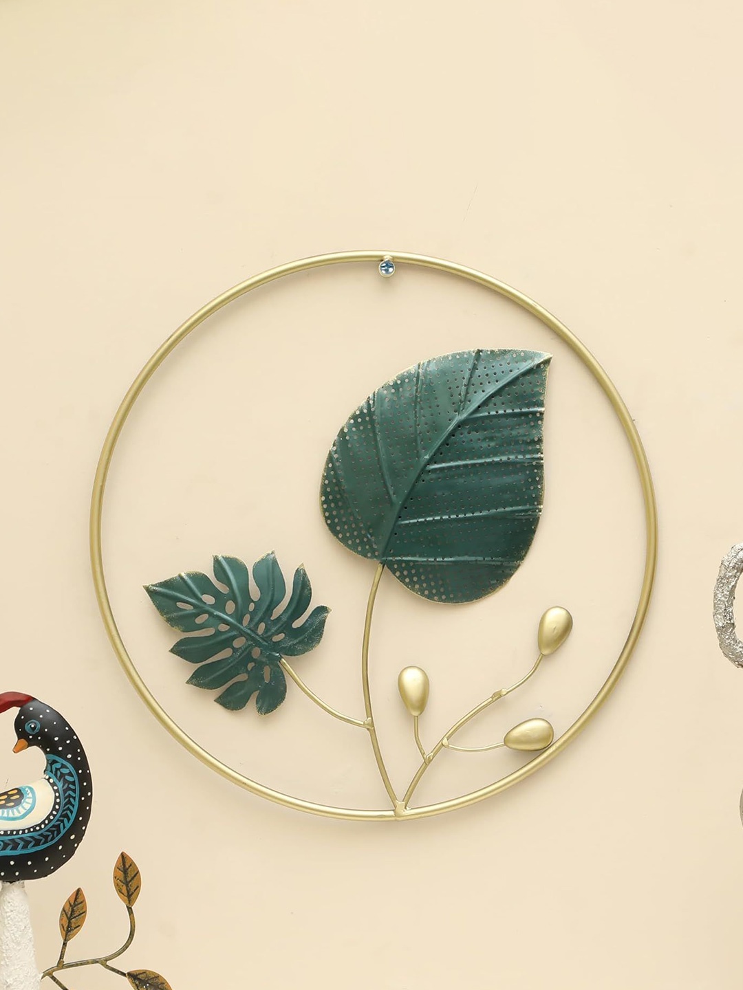 

vedas W-Kaashvi Green & Gold-Toned Round Shaped Wall Hanging
