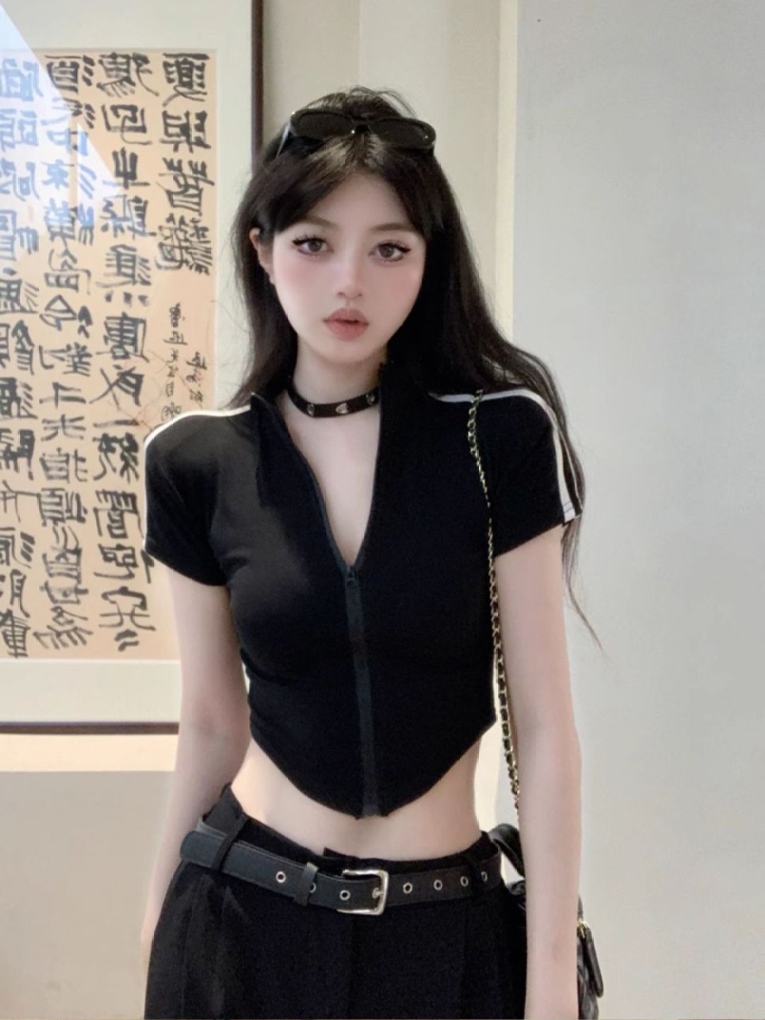 

StyleCast x Revolte Mock Collar Crop Top, Black