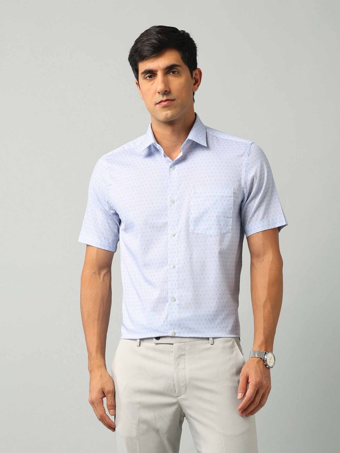 

Arrow Men Classic Fit Spread Collar Geometric Printed Cotton Formal Shirt, Blue