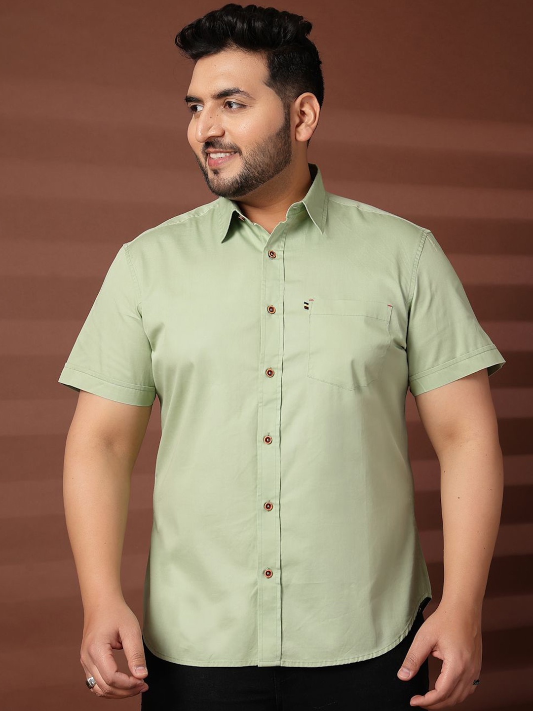 

plusS Men Plus Size Oversized Fit Spread Collar Solid Cotton Casual Shirt, Green