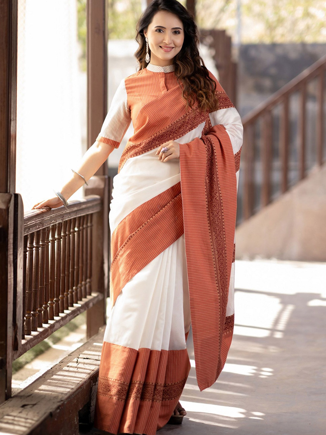 

Prasam Ajrak Block Chanderi Saree, Off white