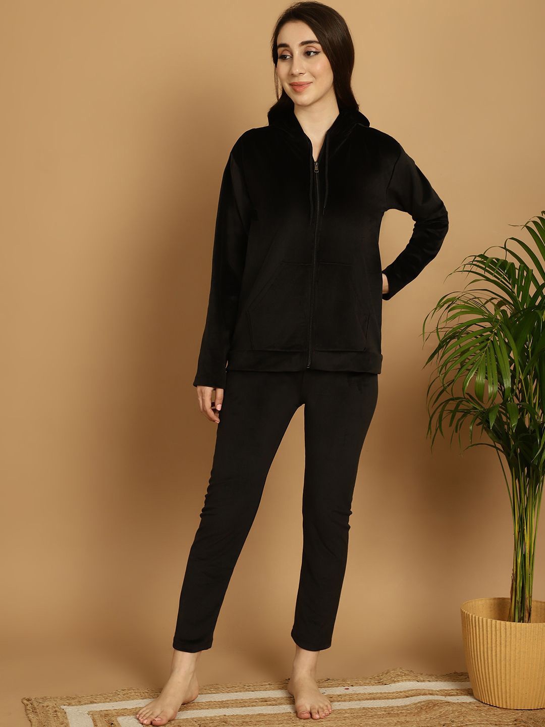 

Valles365 by S.C. Women Hooded Velvet Night suit, Black