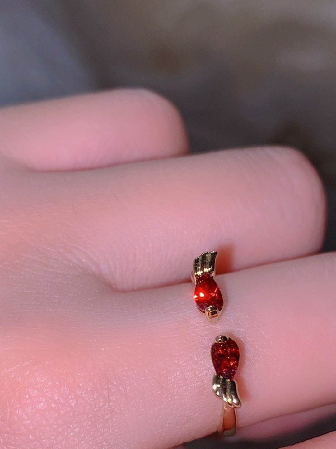

StyleCast Elegant Artificial Stones-Studded Adjustable Finger Ring, Gold