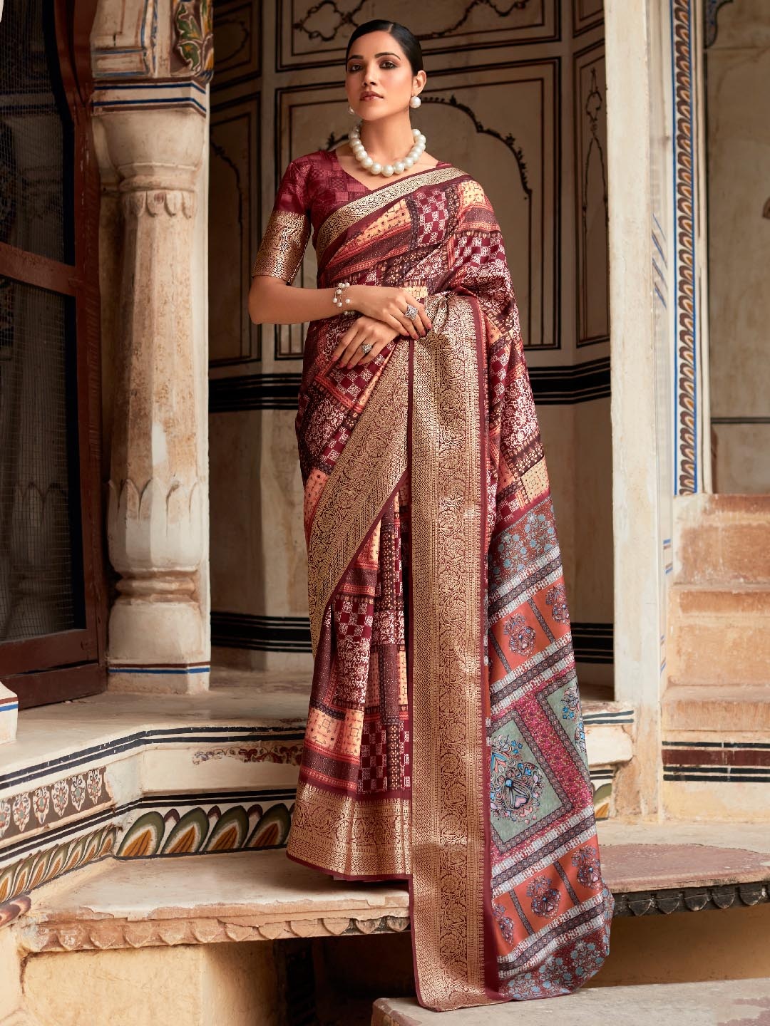 

Panzora Ethnic Motifs Printed Zari Saree, Maroon