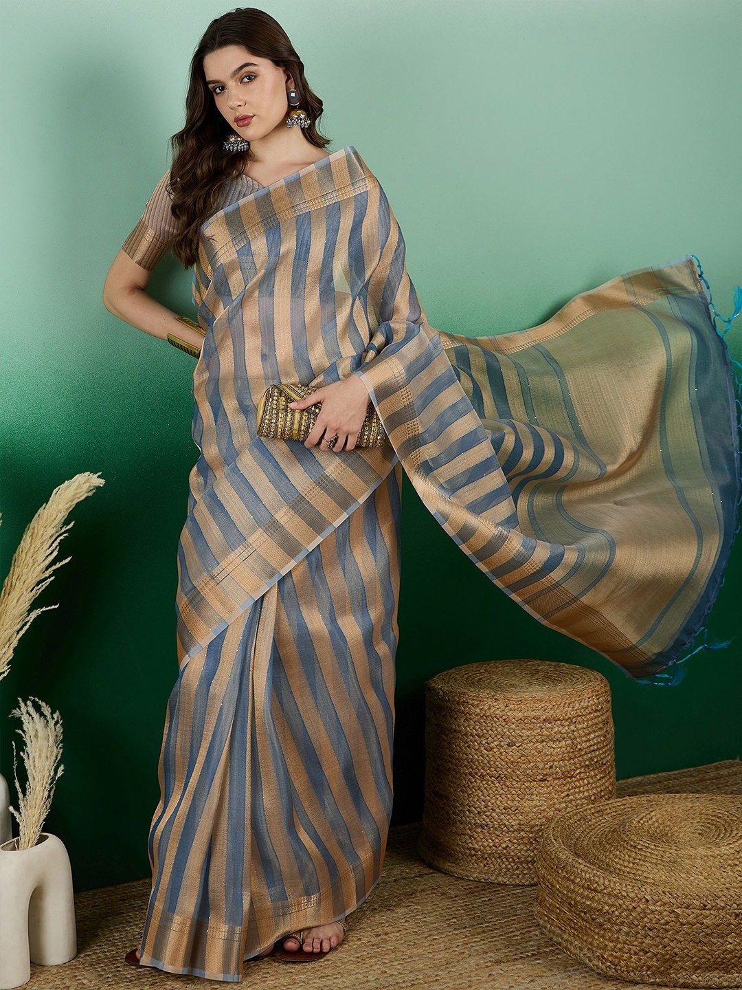 

DEVATITHI Woven Design Zari Organza Saree, Teal