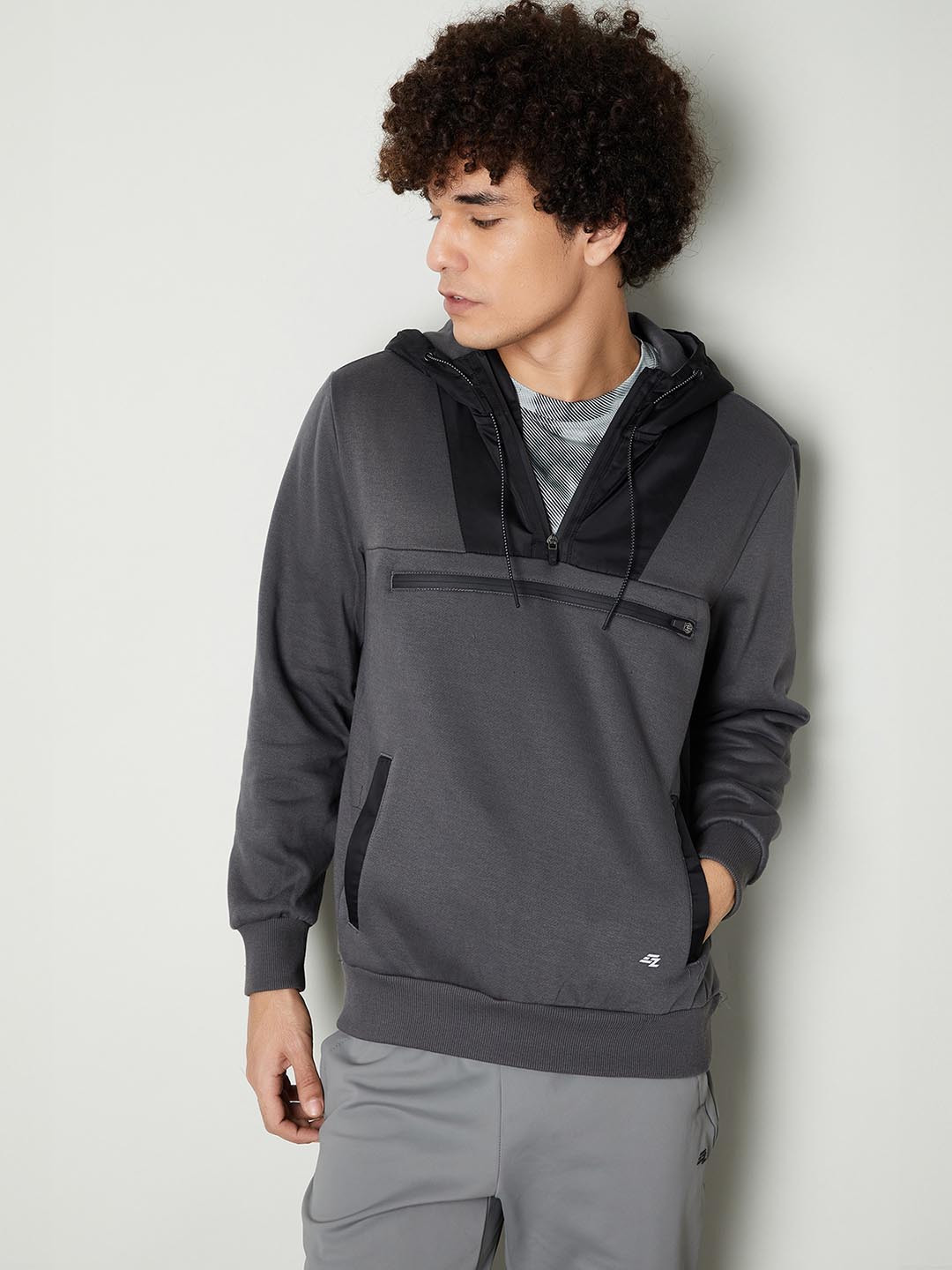 

max Men Hooded Pullover Sweatshirt, Grey