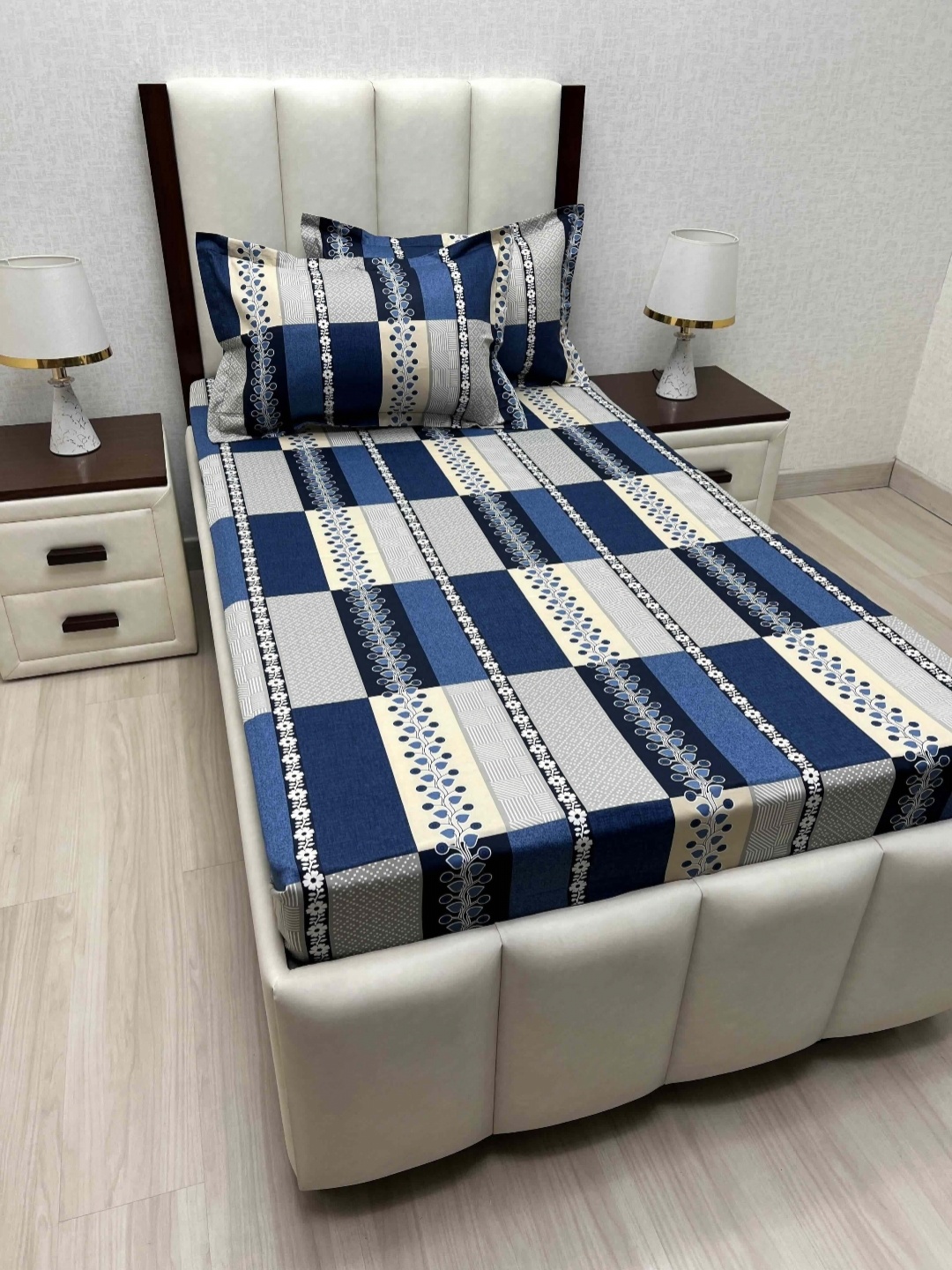 

Pure Decor Blue And Grey Floral Printed 250 TC Single Bedsheet Set 1.73 m x 2.36 m