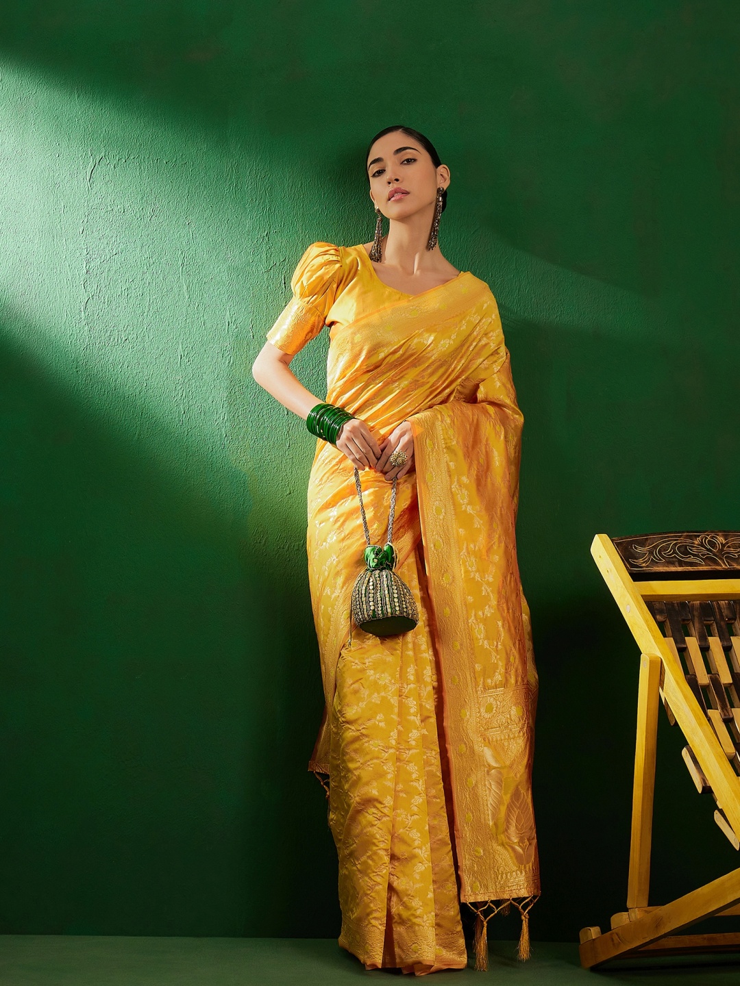 

DEVATITHI Woven Design Zari Banarasi Saree, Yellow