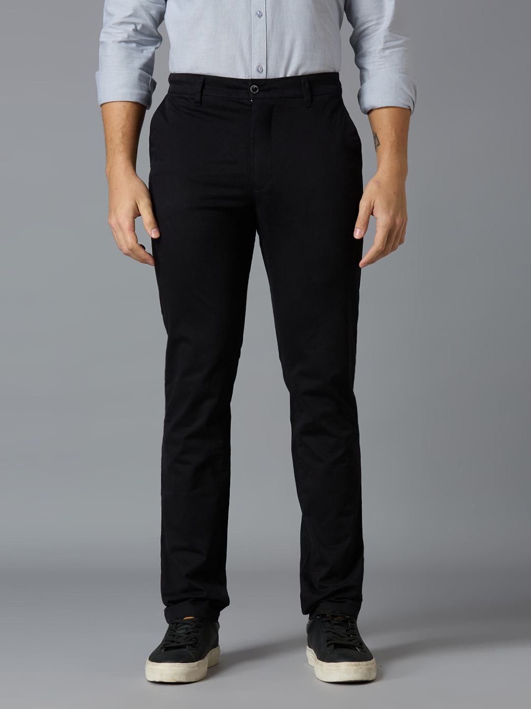 

Reid & Taylor Men Tailored Relaxed Fit Mid-Rise Trouser, Black