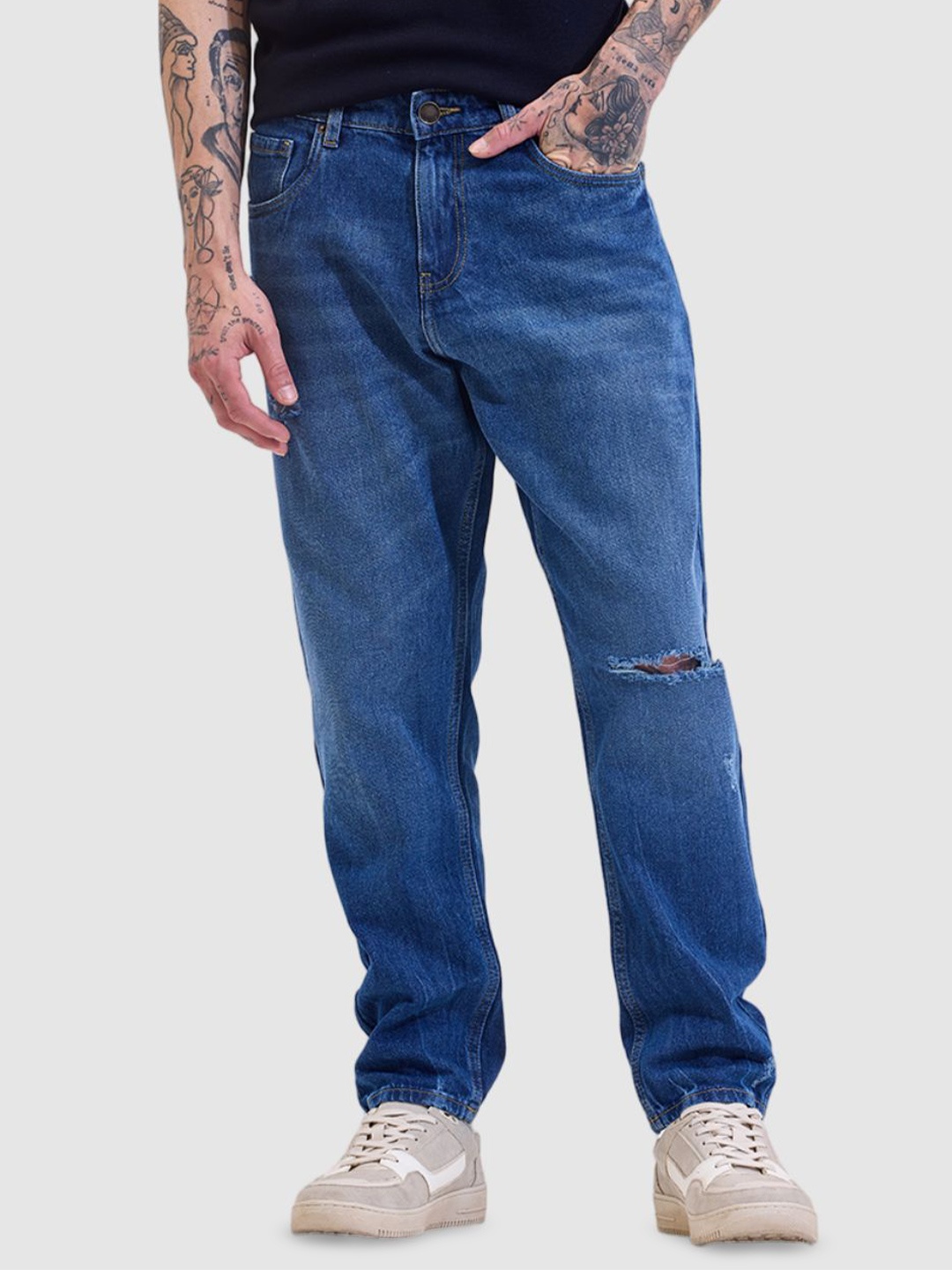 

Snitch Men Loose Relaxed Fit Mildly Distressed no Fade Cotton Jeans, Blue