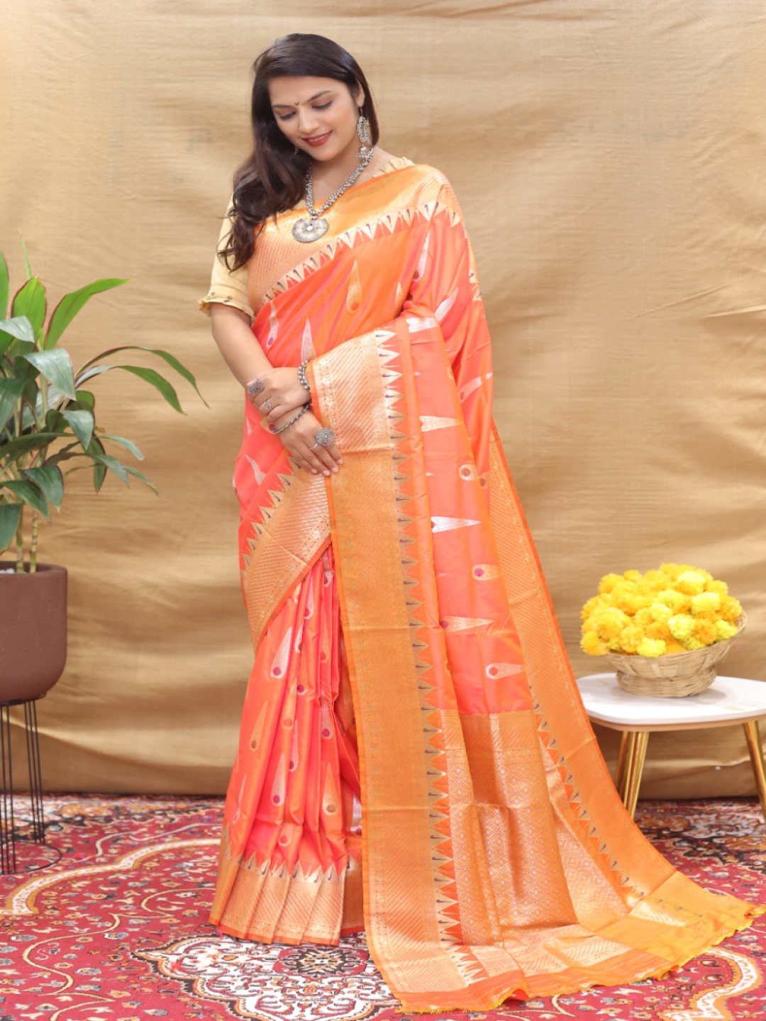 

amirat Ratna Tilak Ethnic Motifs Woven Design Zari Pure Silk Banarasi Saree, Orange
