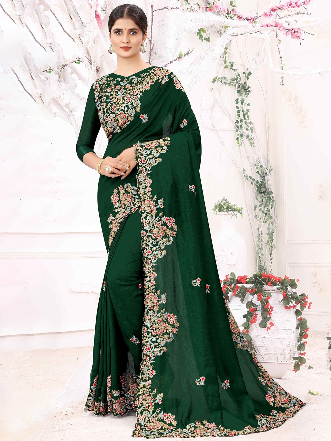 

DIVINE EXIM Floral Embroidered Silk Blend Saree, Green