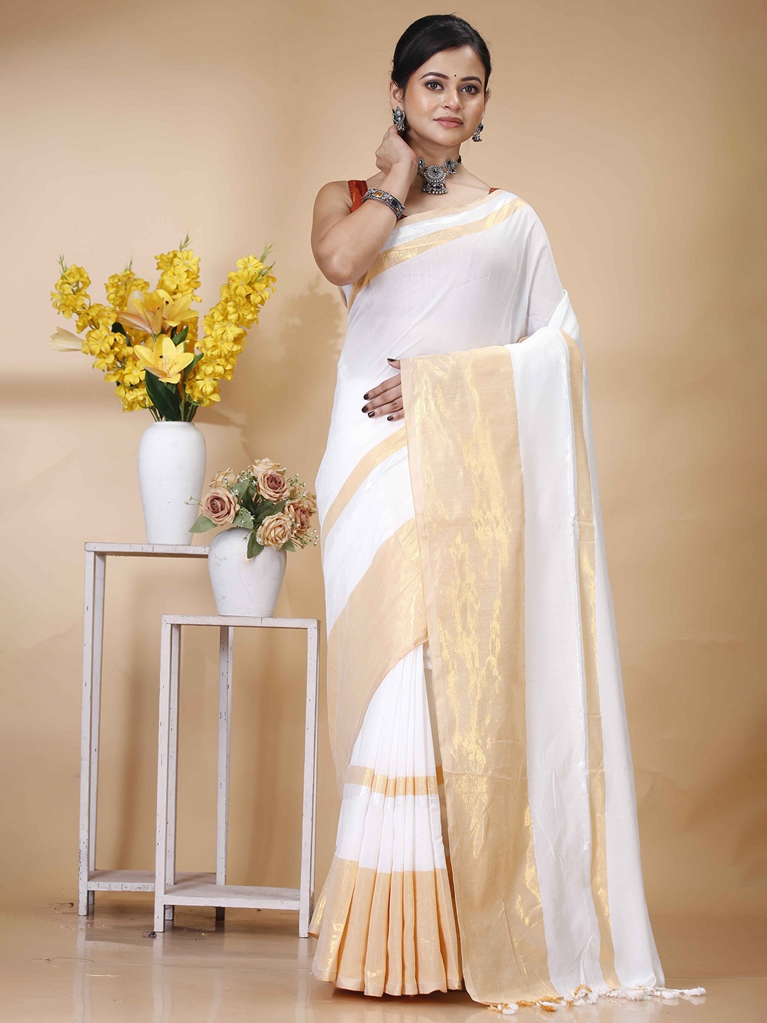 

SRILOK Pure Cotton Khadi Saree, White
