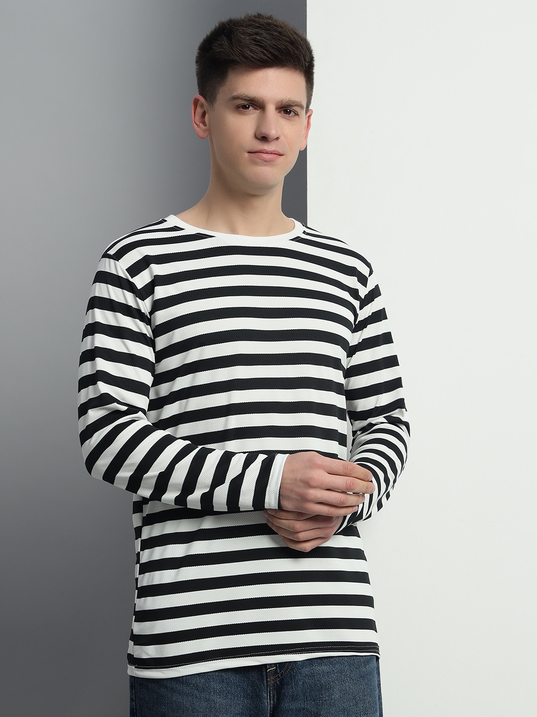 

Metronaut Men Striped Round Neck Cotton Slim Fit T-shirt, Black