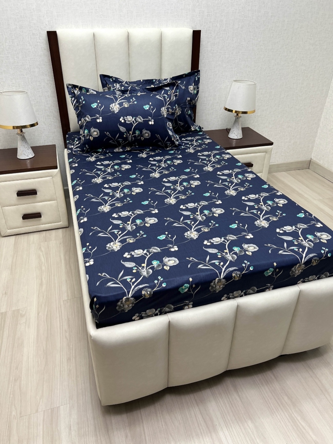 

Pure Decor Blue & Grey Floral 250 TC Single Bedsheet Set 1.73 m x 2.36 m
