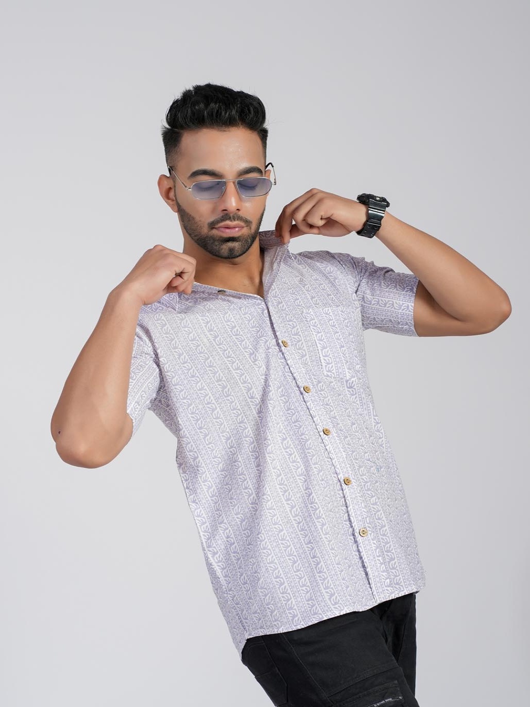 

Cotton Curio Men Comfort Opaque Printed Casual Shirt, Purple