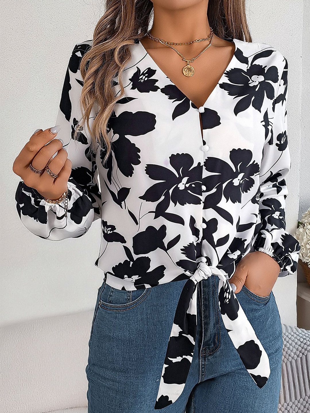 

StyleCast x Revolte Floral Printed V Neck Puff Sleeves Shirt Style Top, White