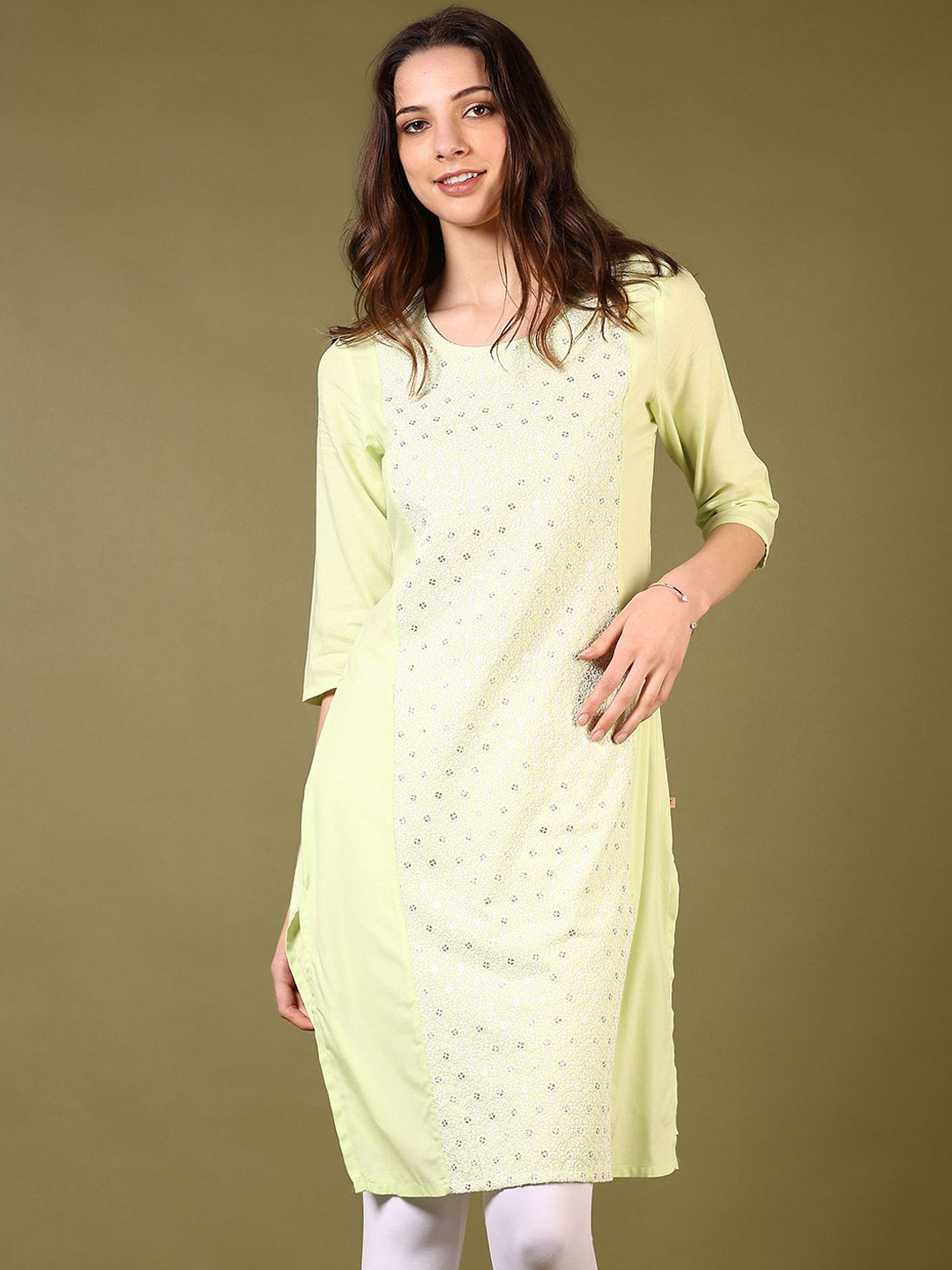 

V-Mart Floral Embroidered Thread Work Straight Kurta, Green