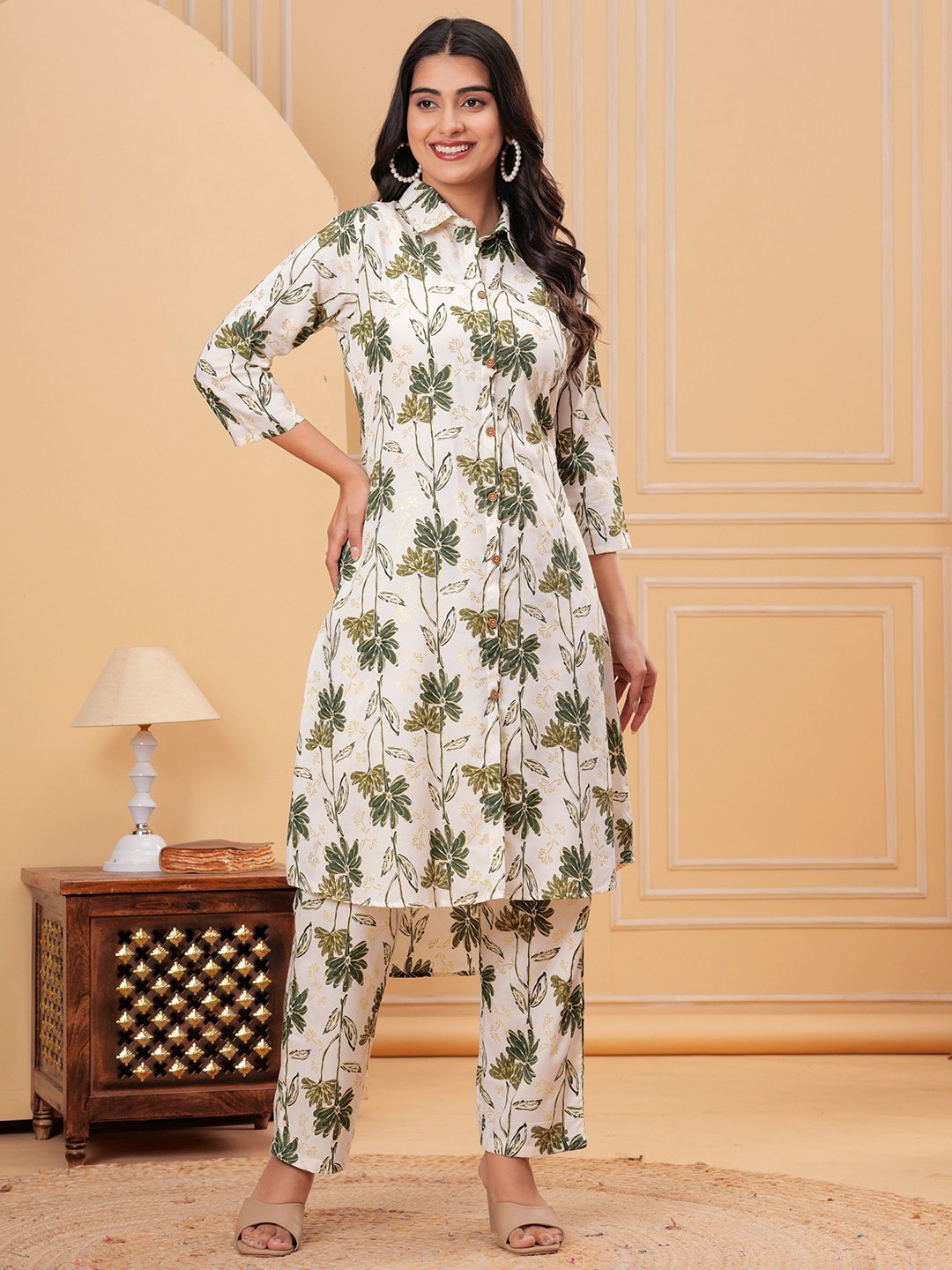 

PINGAKSH Women Floral Printed Regular Pure Cotton Kurta with Trousers, Green