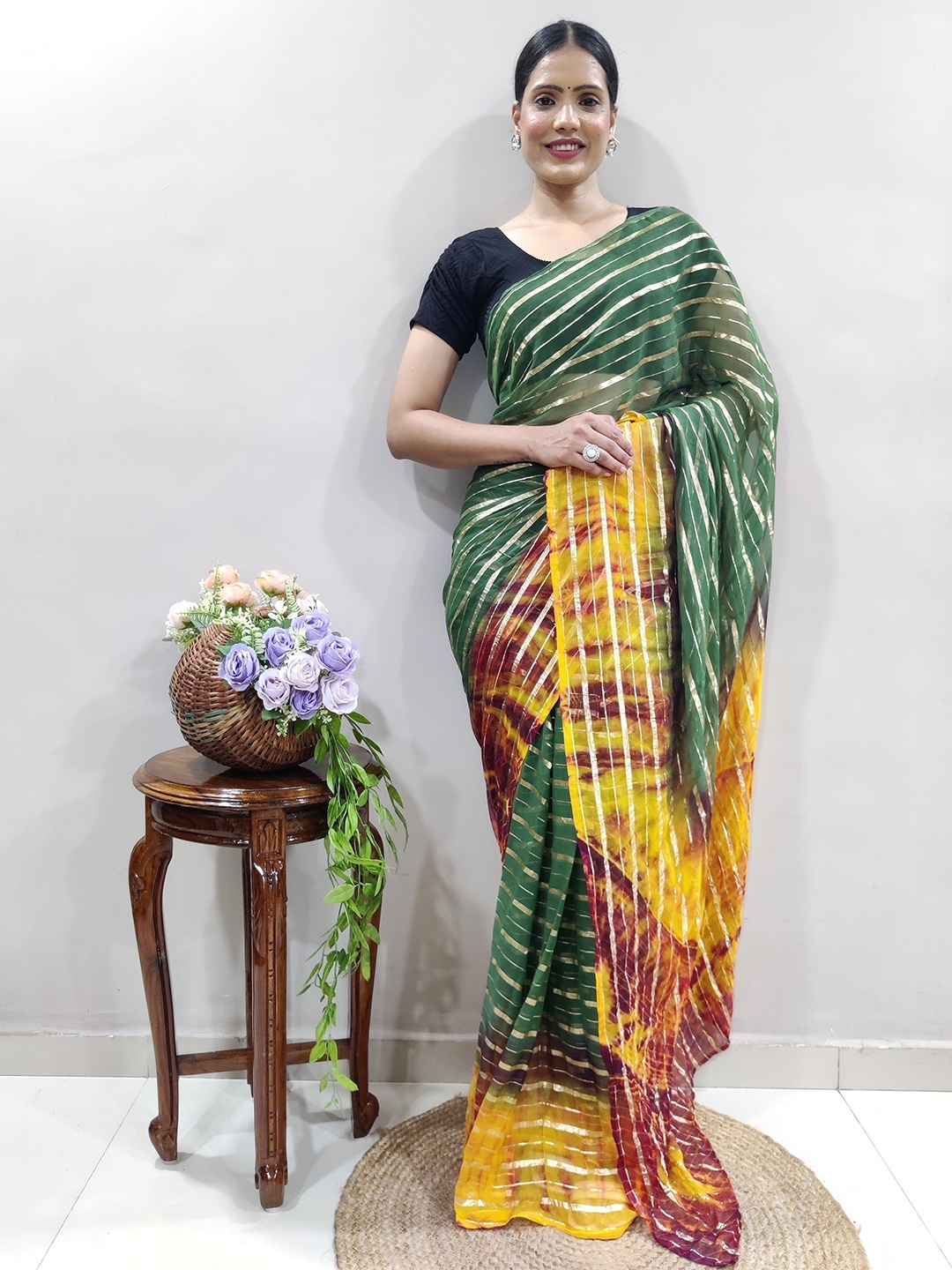 

bansari textiles Striped Saree with Blouse Piece, Green