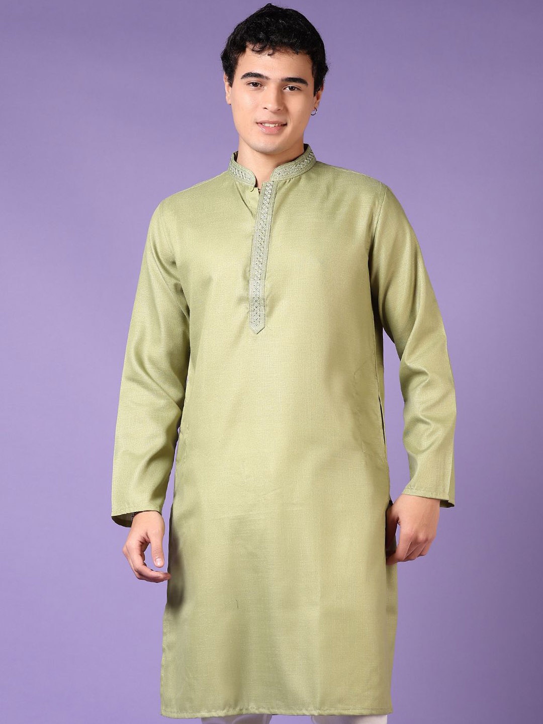 

V-Mart Mandarin Collar Long Sleeves Straight Kurta, Green