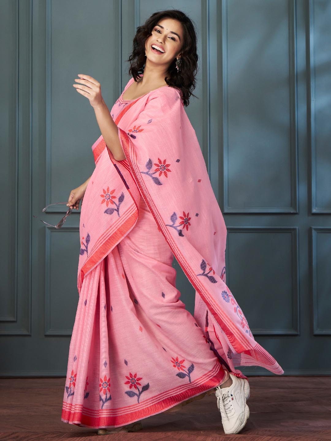 

Panzora Floral Linen Blend Saree, Pink