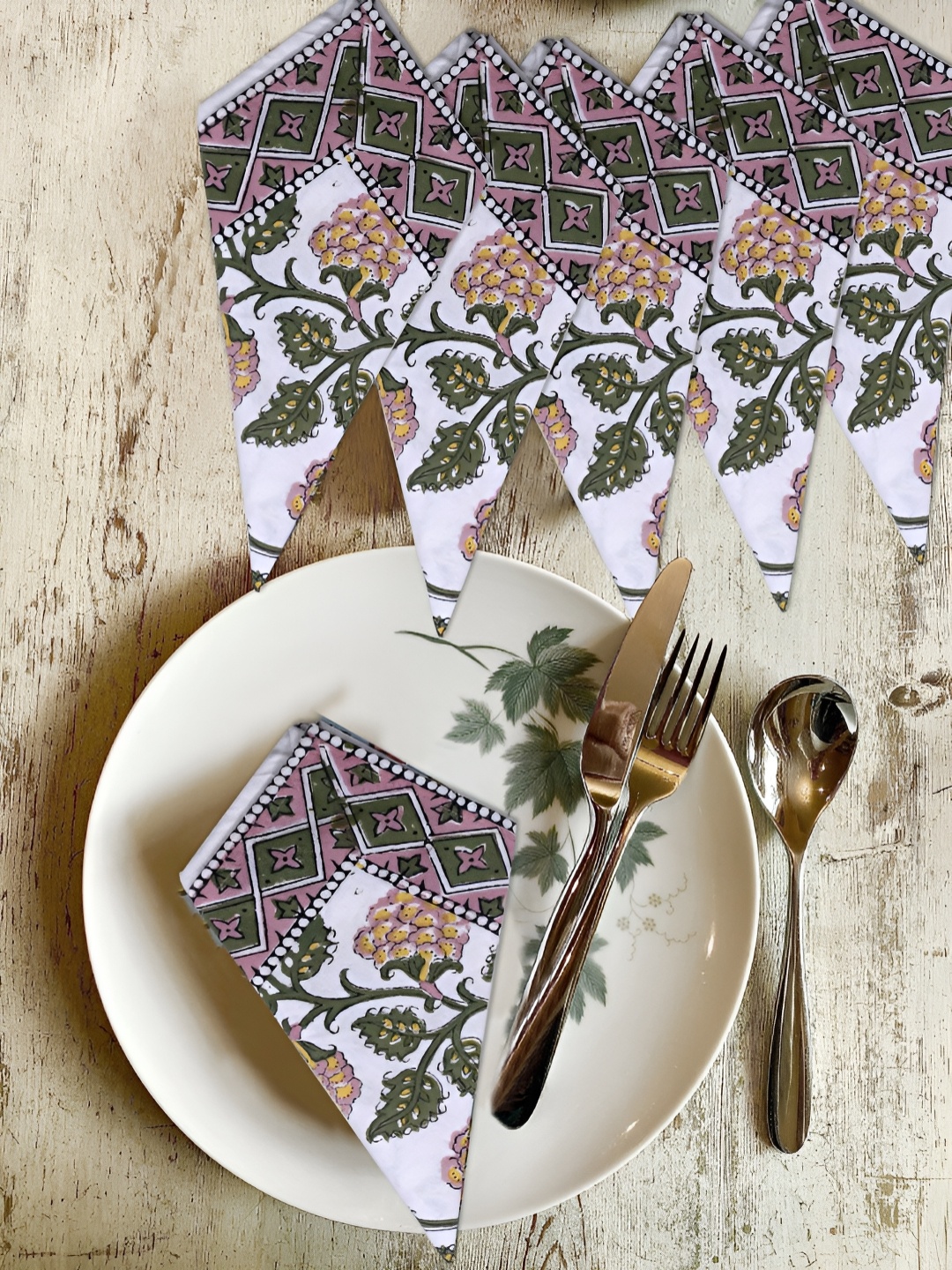 

Texstylers Pink & Green 6 Pieces Floral Printed Pure Cotton Table Napkins