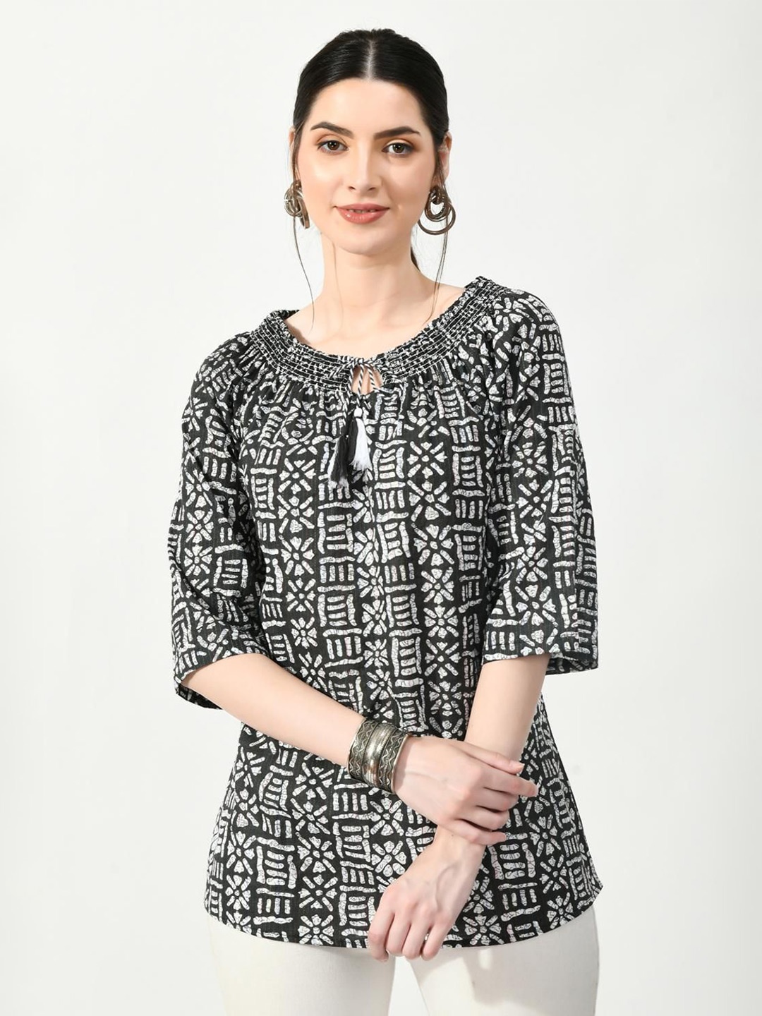

VAAMII Women Geometric Printed Tie-Up Neck Cotton Top, Black