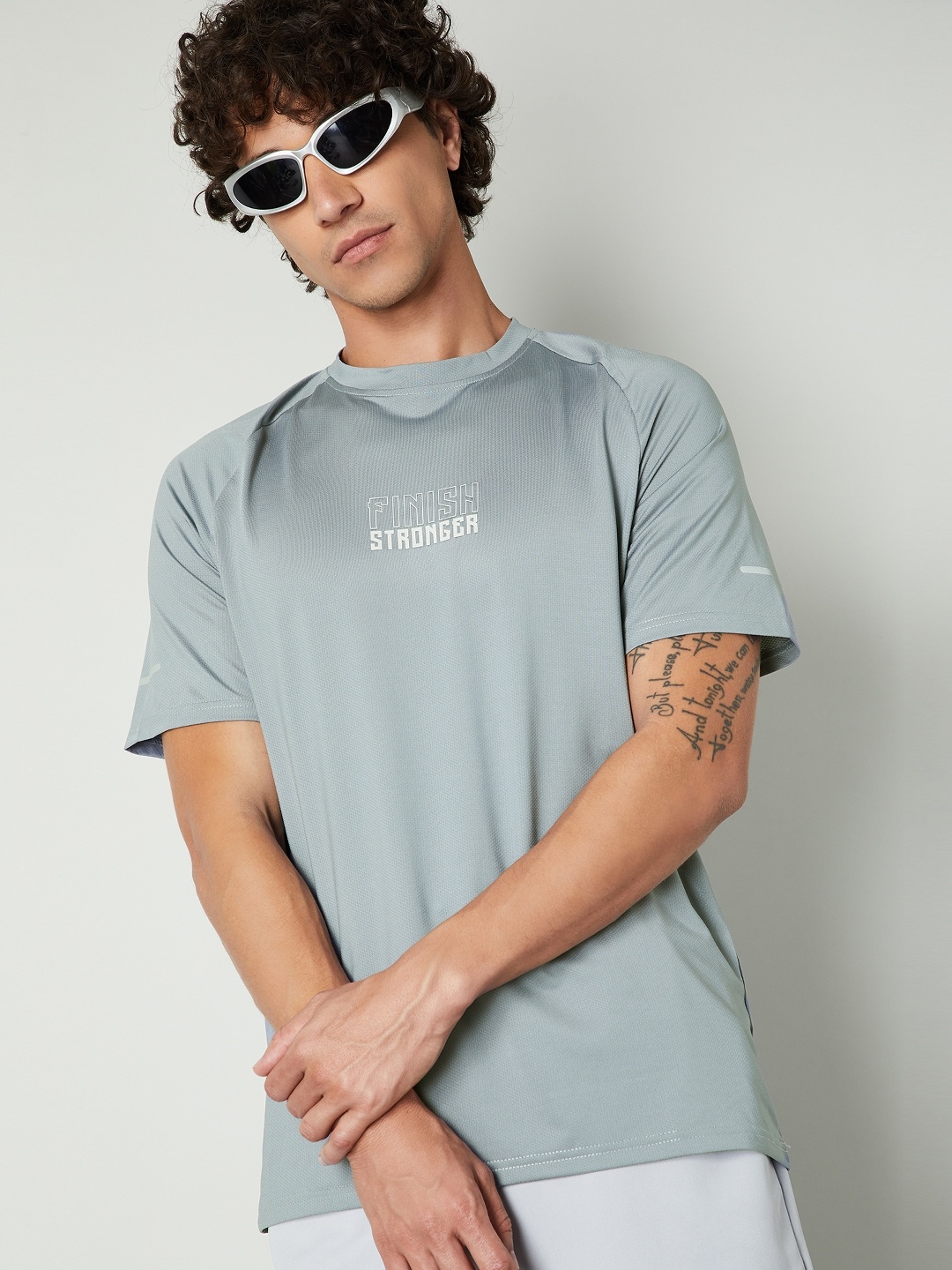 

max Men Typography Printed Round Neck Cotton T-shirt, Grey