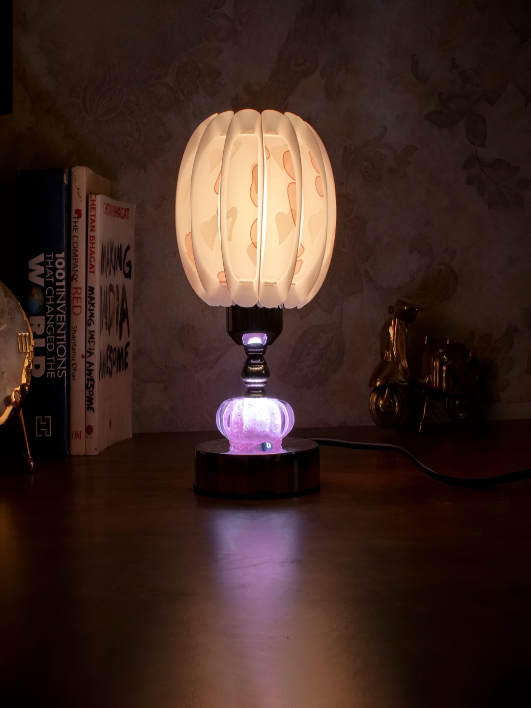 

Craftlayout Transparent & Silver-Toned Printed Abstract Shaped Metal Table Lamp With Bulb