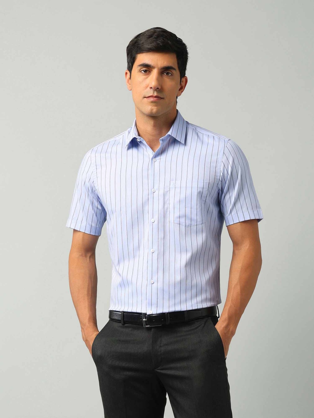 

Arrow Men Classic Slim Fit Spread Collar Vertical Striped Cotton Formal Shirt, Blue