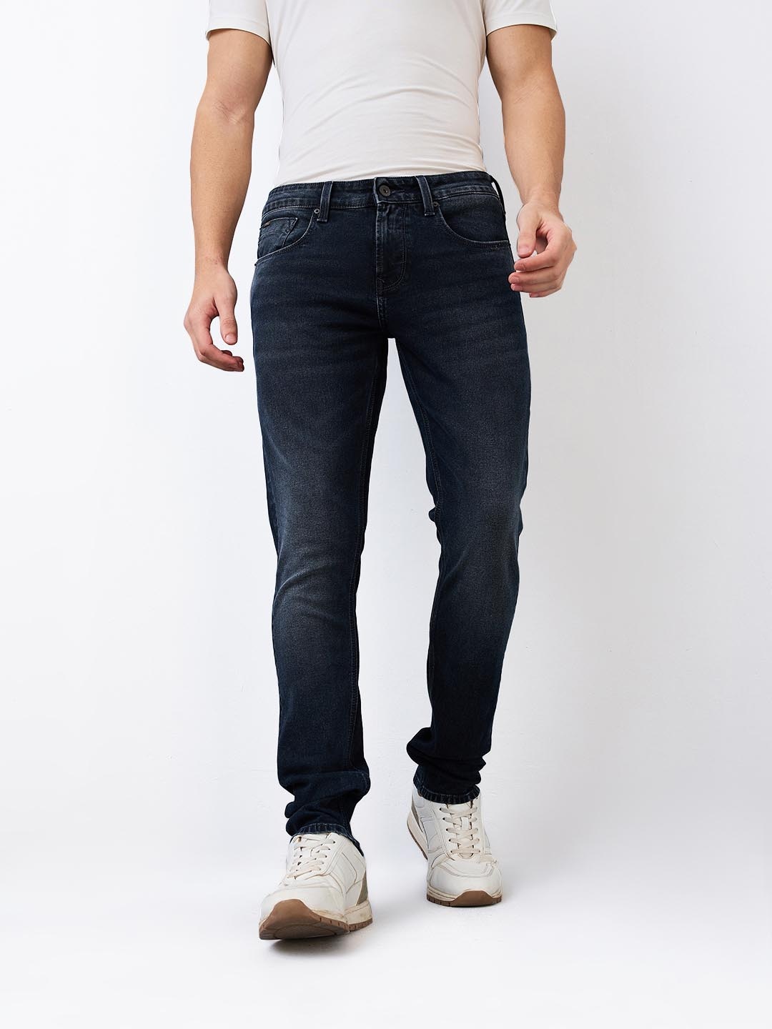 

SPYKAR Men Slim Fit Low-Rise Low Distress Jeans, Black