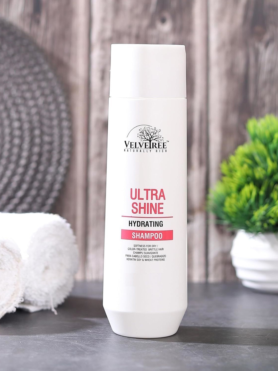 

Velvetree Ultra Shine Hydrating After Treatmenst Shampoo - 250 ml, White