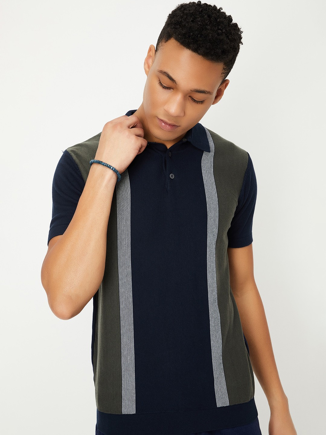 

max Men Colourblocked Polo Collar Cotton T-shirt, Navy blue