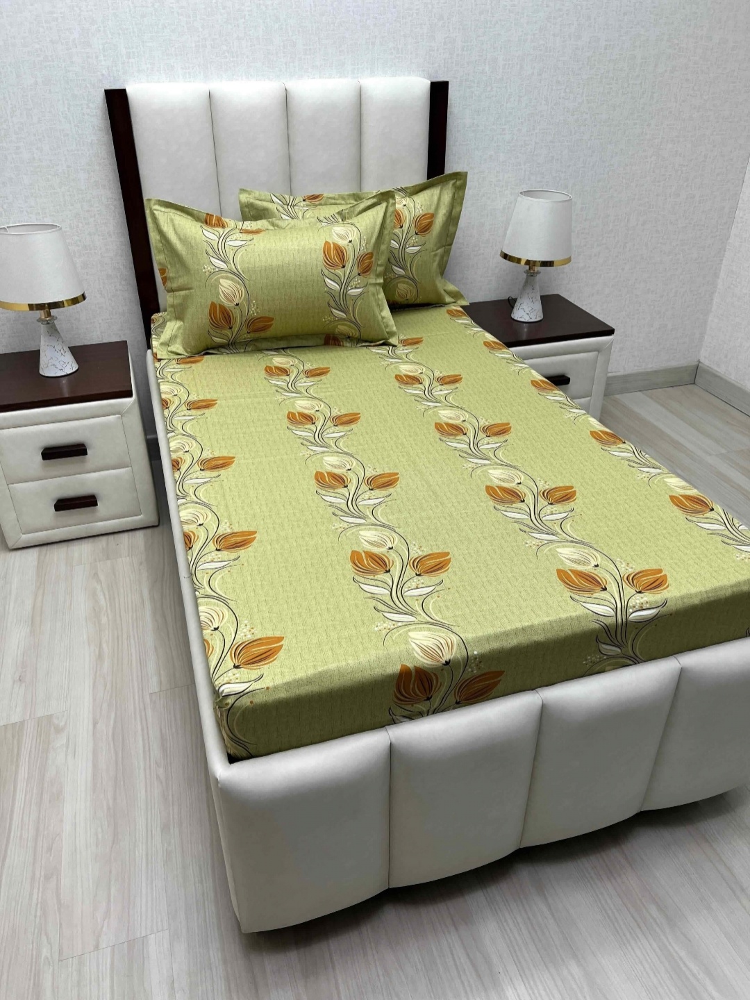 

Pure Decor Green & Brown Floral 330 TC Single Bedsheet Set 1.73 m x 2.36 m