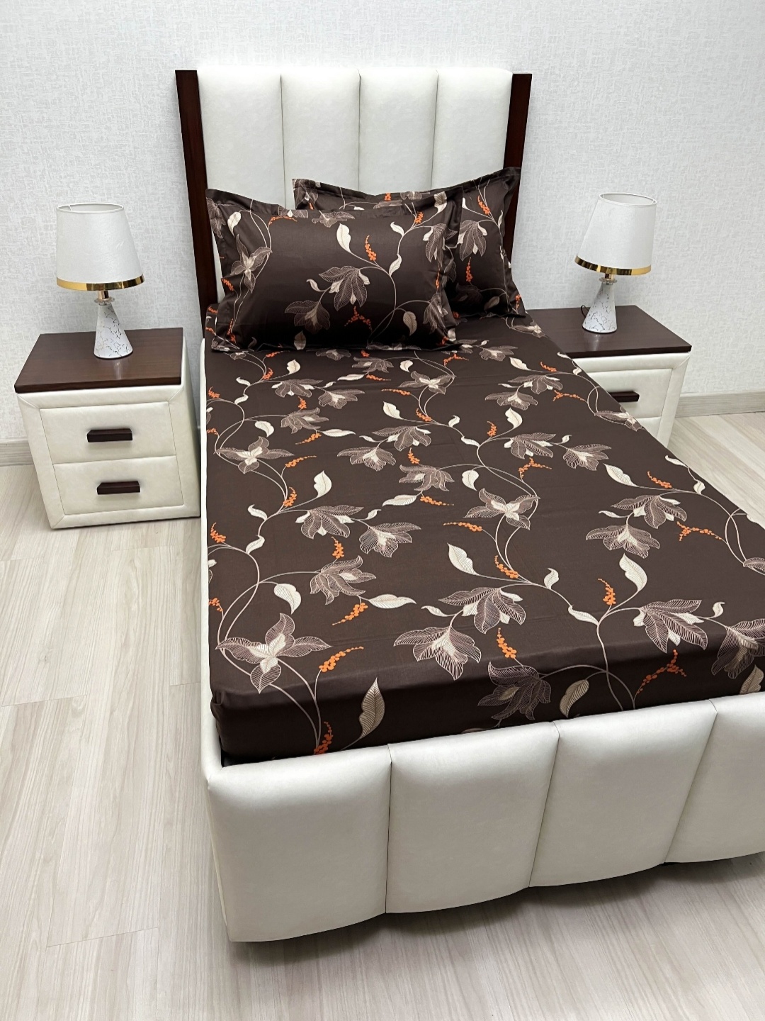 

Pure Decor Brown And Beige Floral Printed 260 TC Single Bedsheet Set 1.73 m x 2.36 m