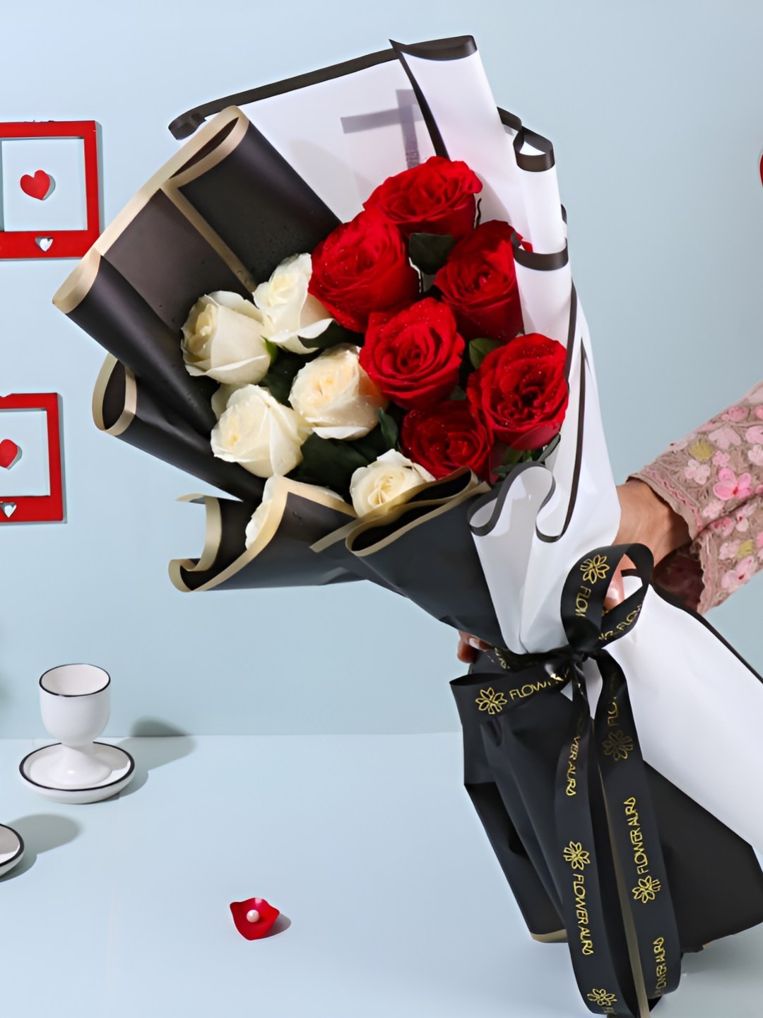 

Floweraura Live Love & Peace 12 Pieces Red & White Roses Fresh Flower Bouquet