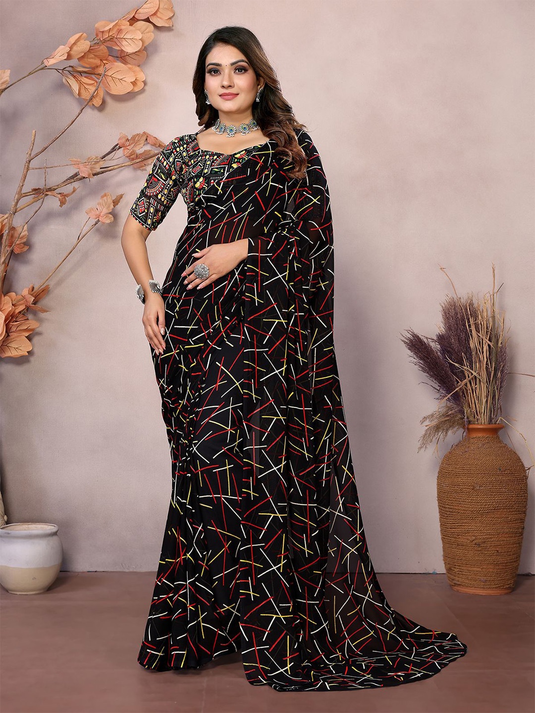 

Moda Rapido Geometric Printed Saree With Blouse Piece, Black