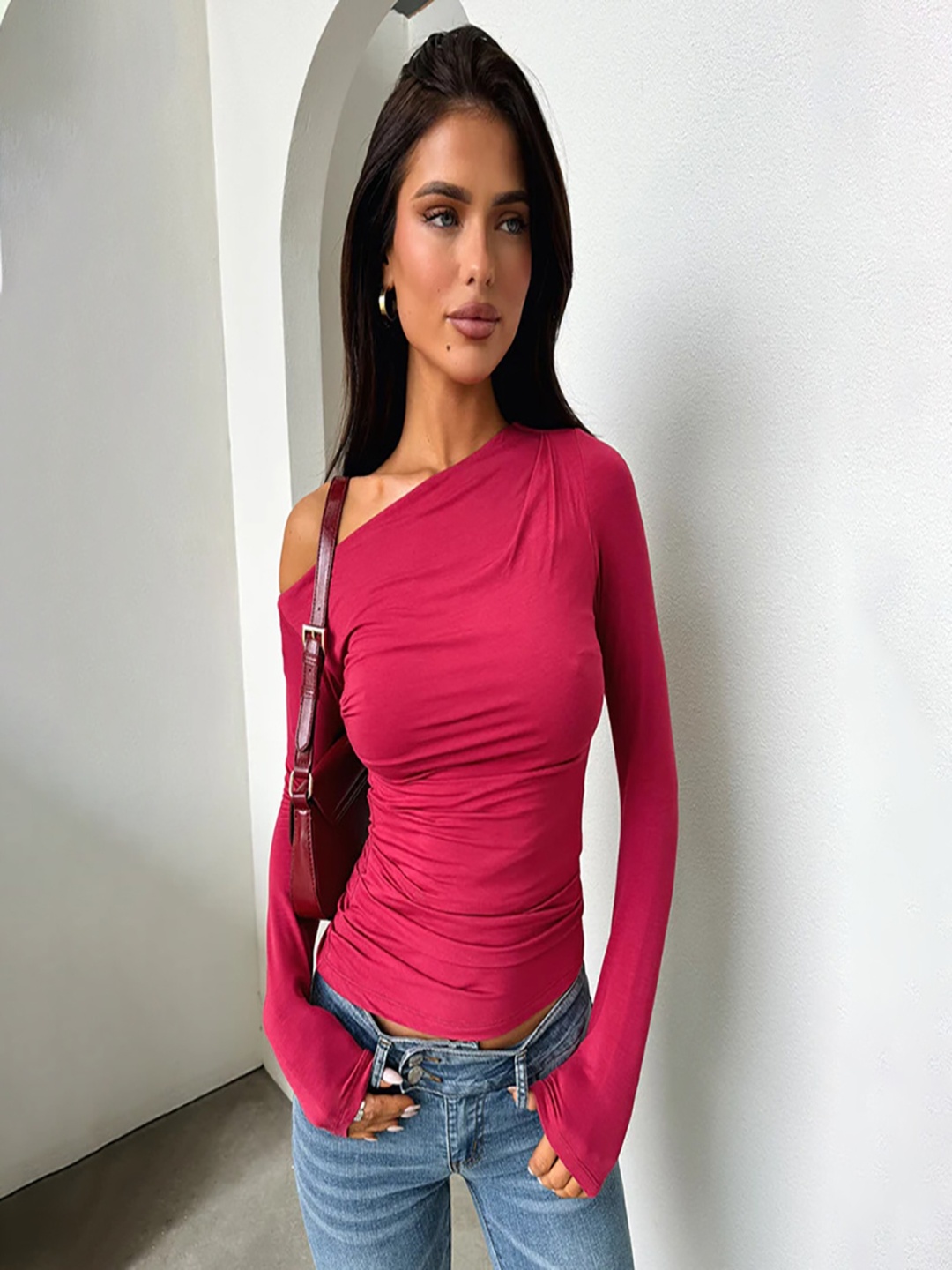 

StyleCast x Revolte One Shoulder Extended Sleeves Crepe Top, Fuchsia