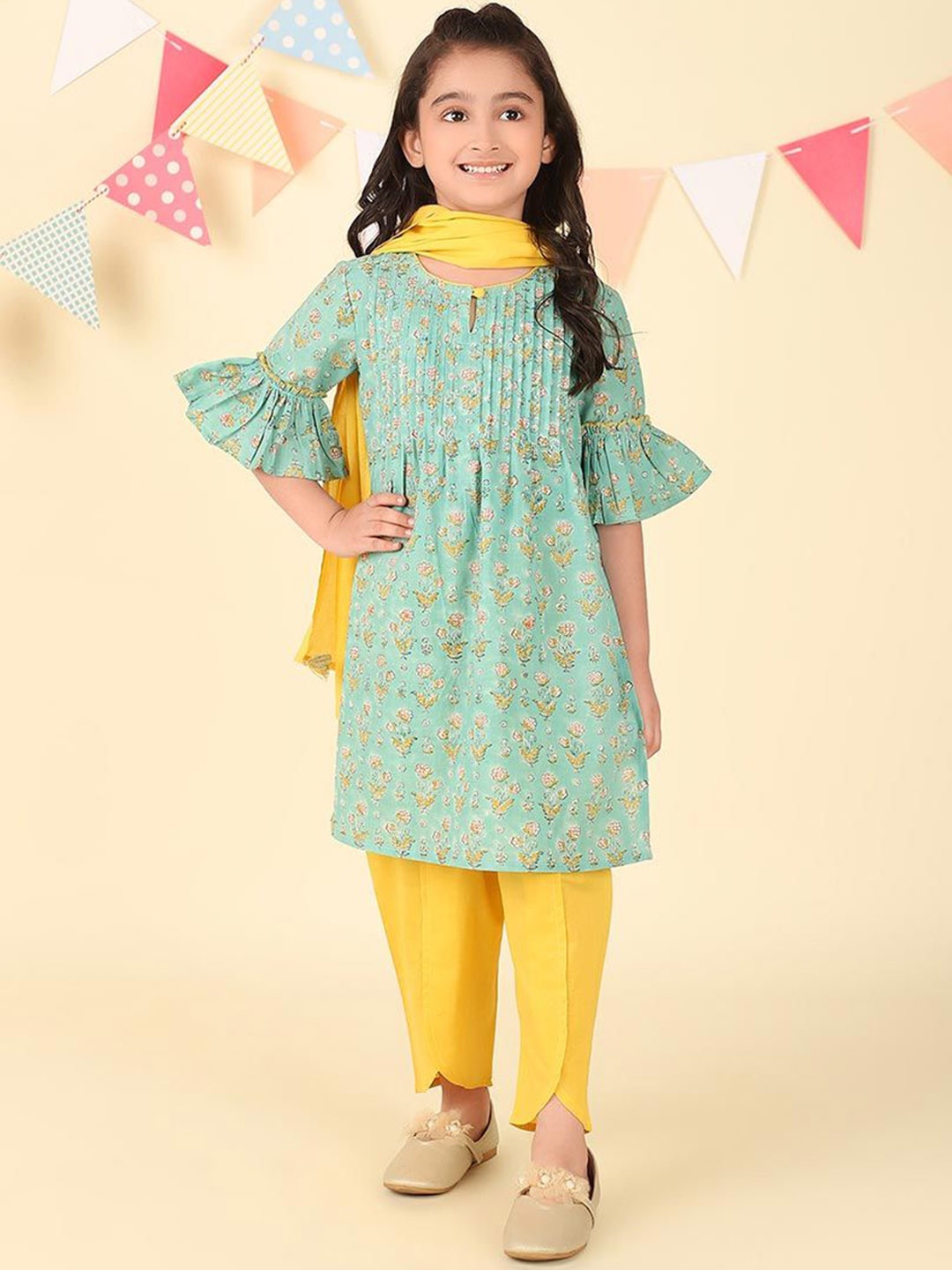 

Fabindia Girls Floral Printed Regular Pure Cotton Kurta with Salwar & With Dupatta, Green