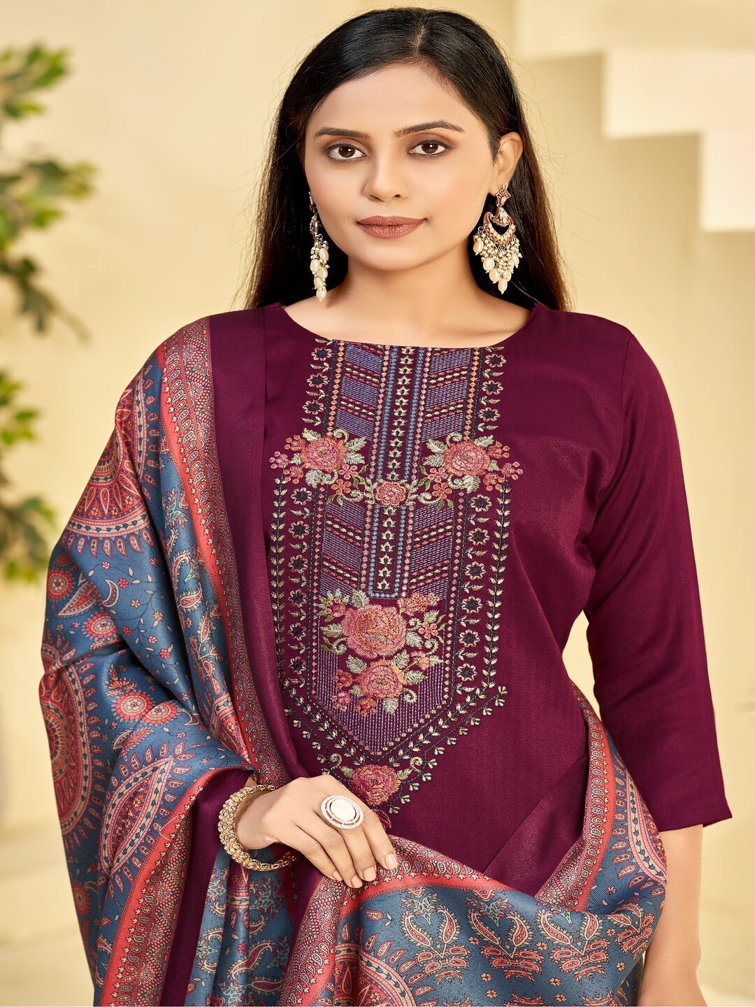 

DRAVINAM Trends Floral Embroidered Pashmina Unstitched Dress Material, Maroon