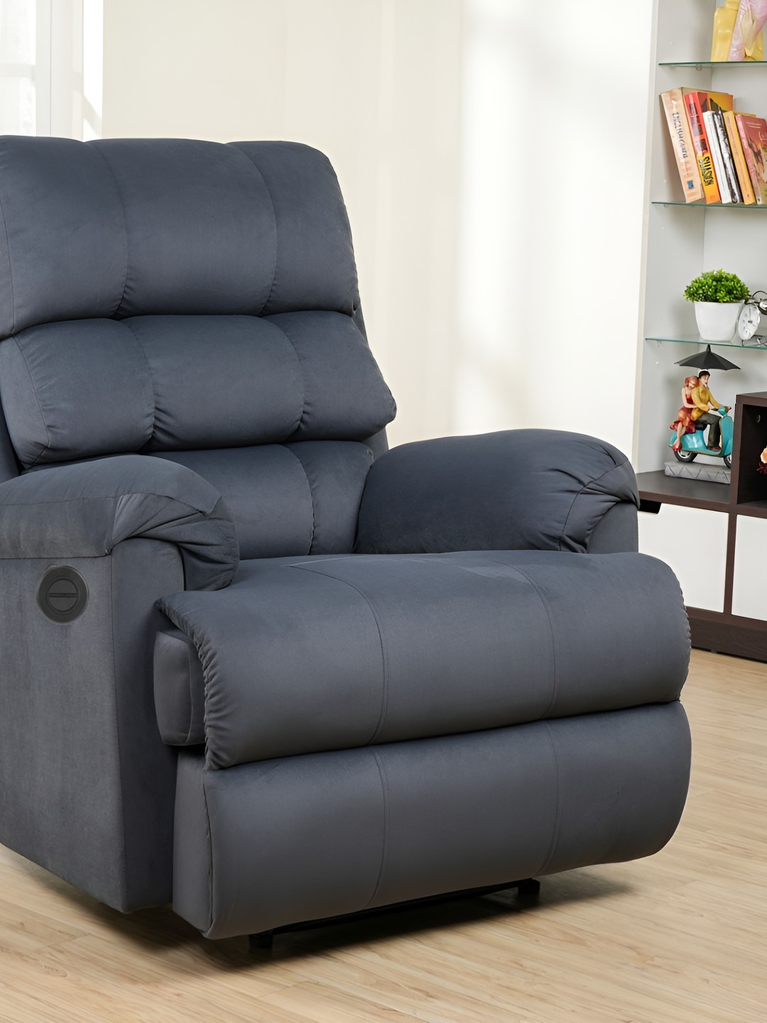 

SOLIS Royale - The Desired Comfort Blue Fabric Motorized Recliner, Grey