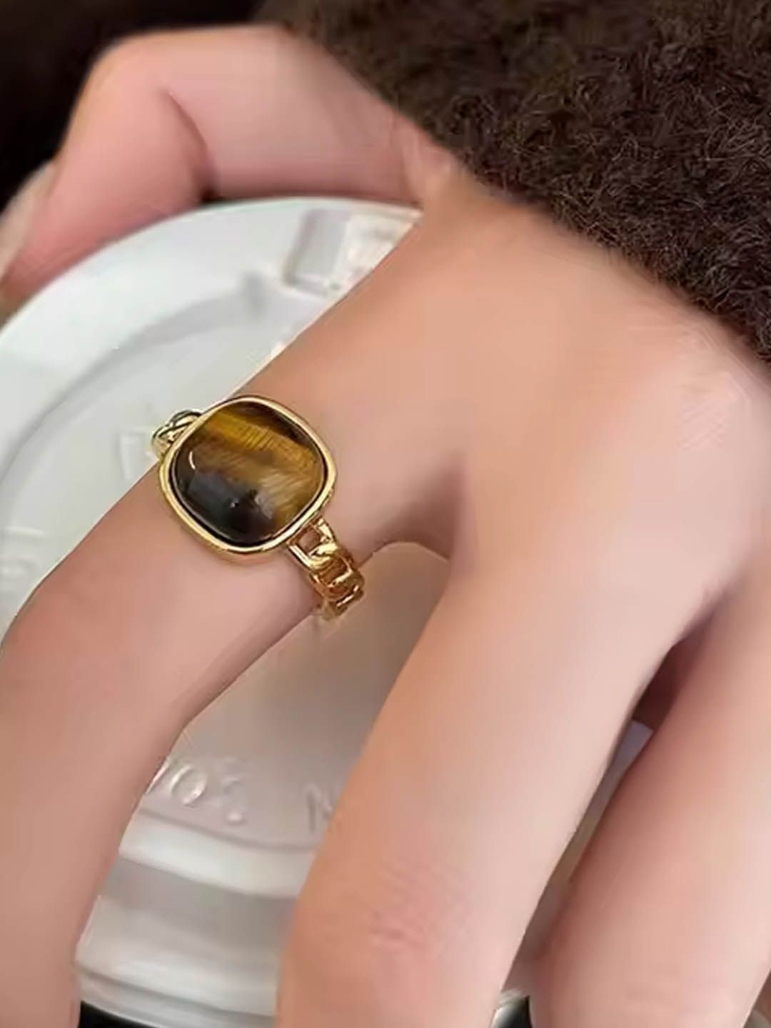 

StyleCast Artificial Stone-Studded Finger Ring, Gold