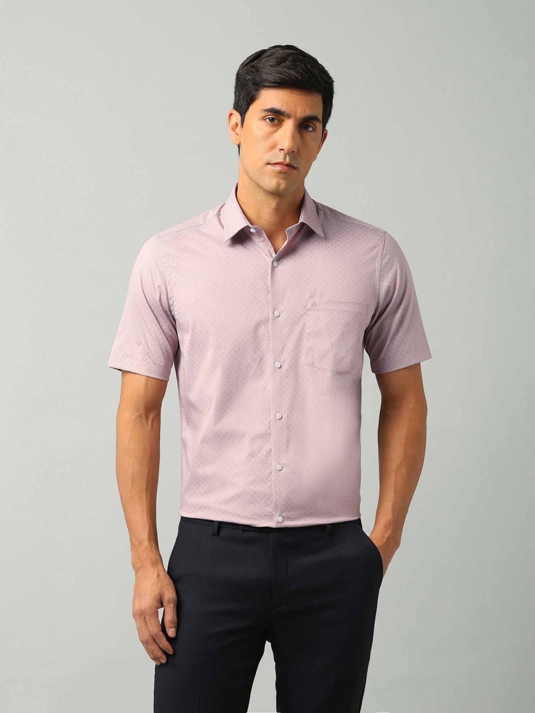 

Arrow Men Classic Fit Spread Collar Geometric Printed Cotton Formal Shirt, Pink