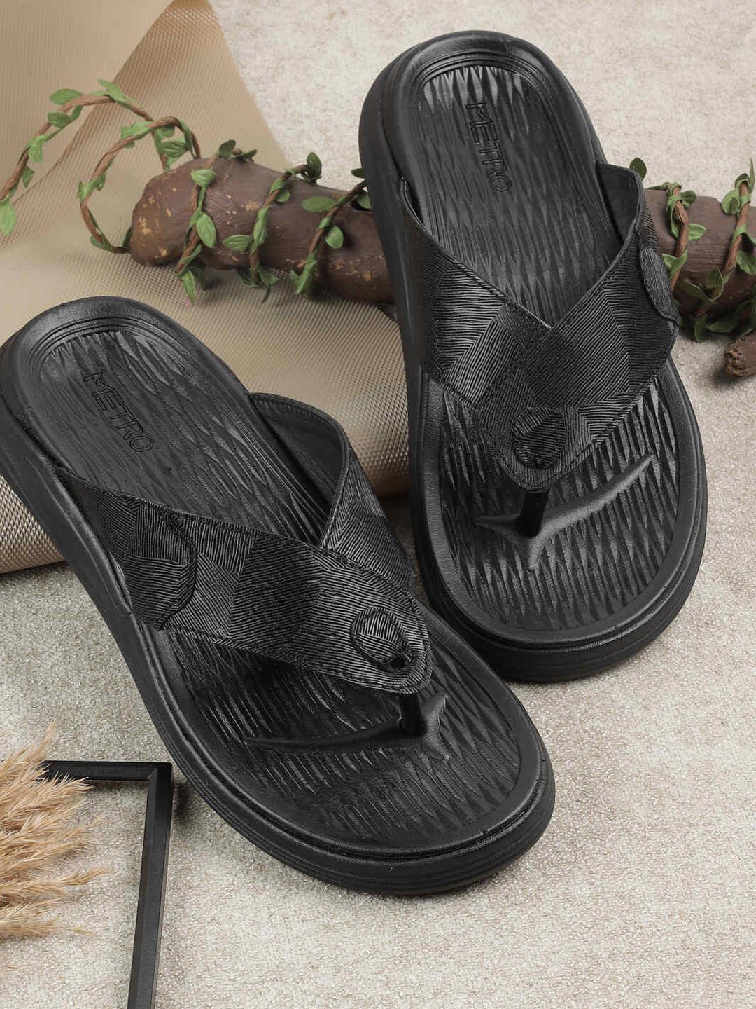 

Metro Men Thong Flip-Flops, Black