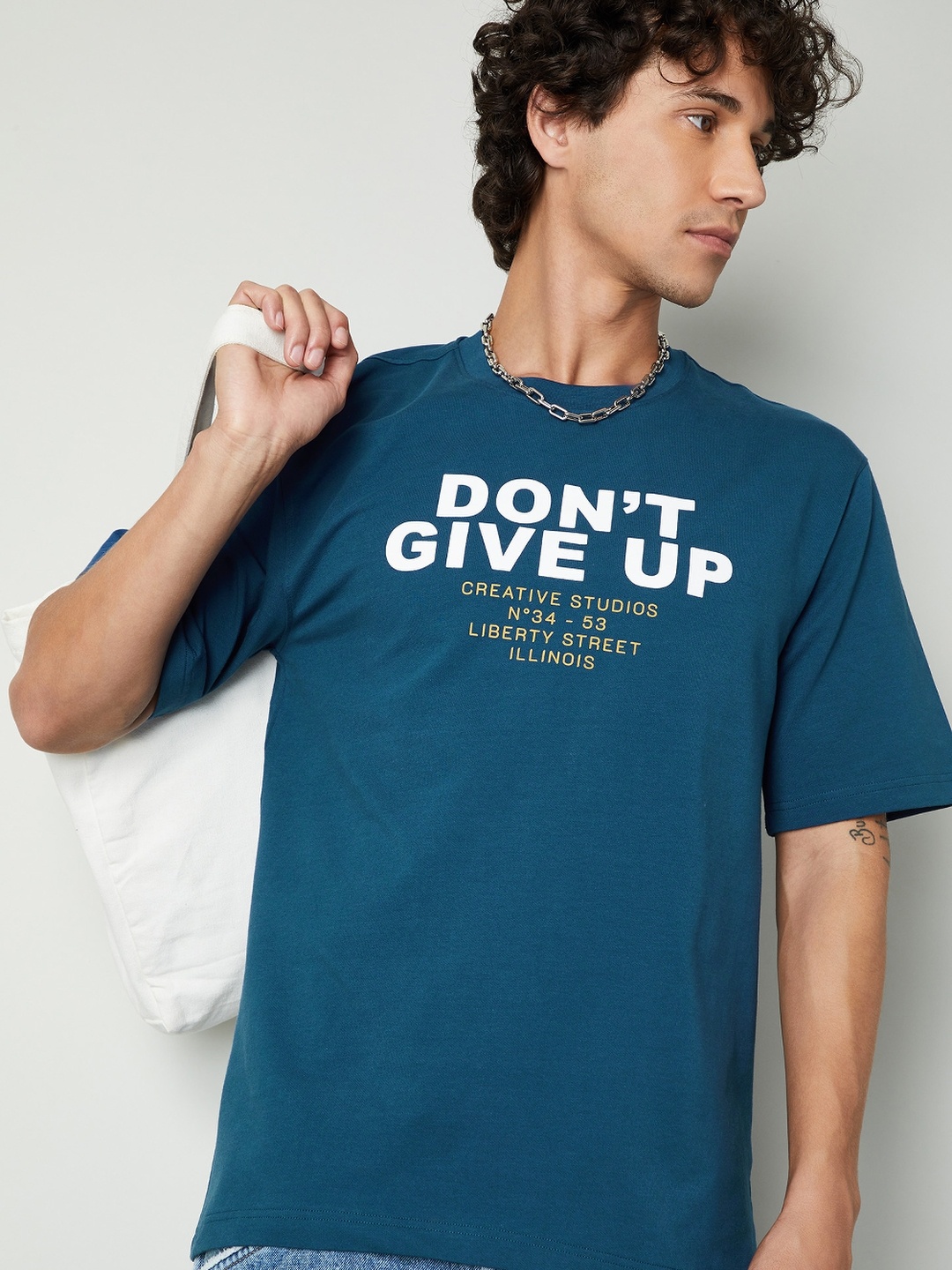 

max Men Typography Printed Round Neck Cotton T-shirt, Teal