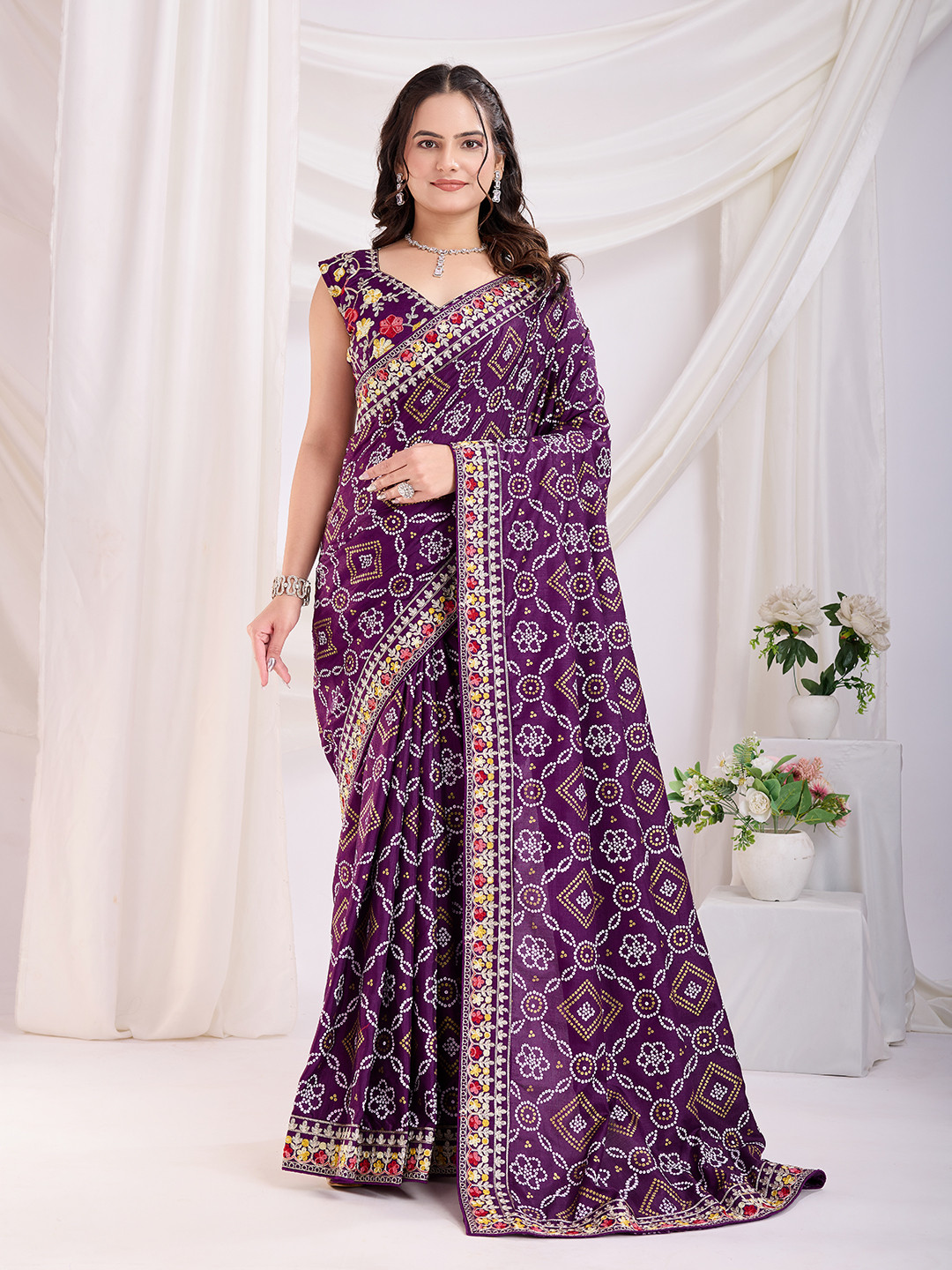 

HERE&NOW Embroidered Printed Bandhani Saree, Purple