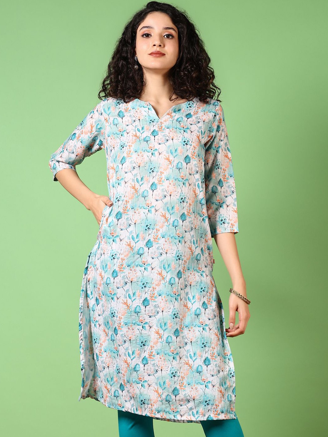 

V-Mart Floral Printed Notch Neck Cotton Straight Kurta, White